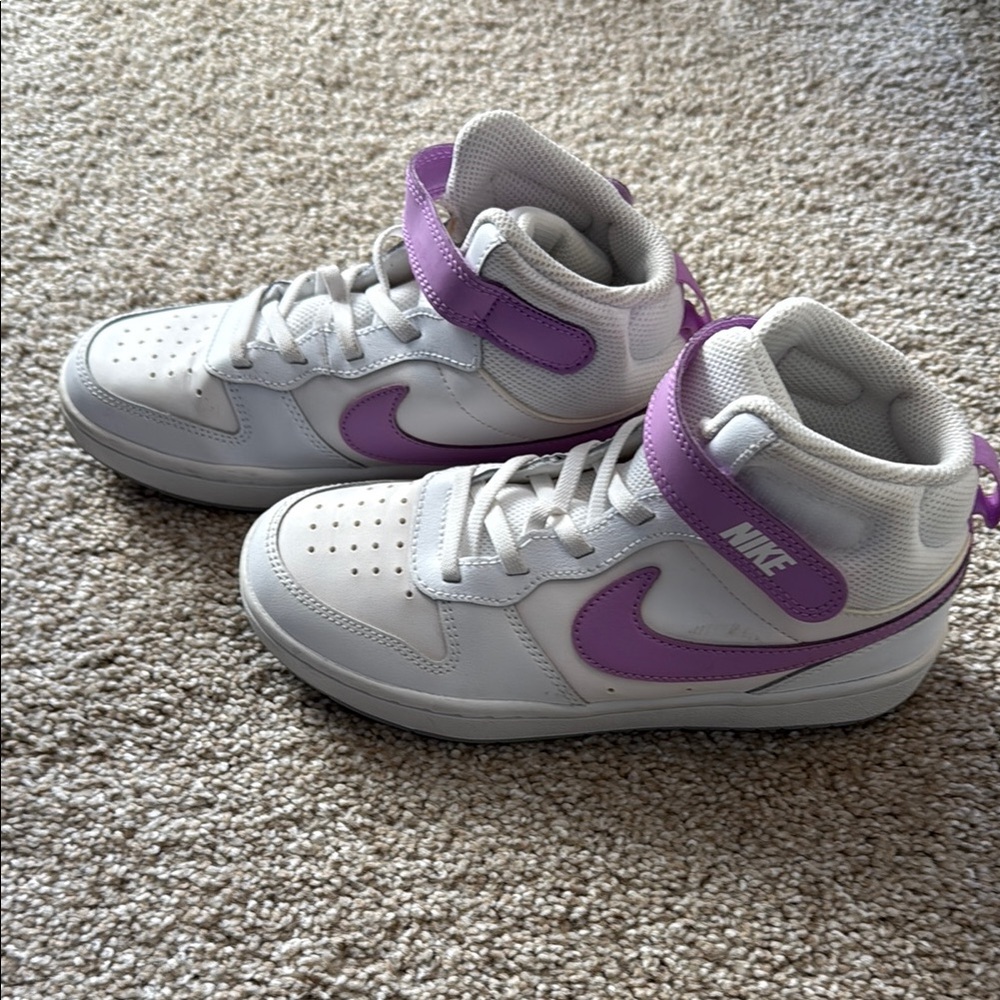 Nike Kids White and Purple Sneakers